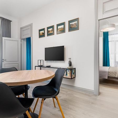 Квартира С Балконом И 2 Спальнями "Na Knyazheskoy" Apartment Odessa Luaran gambar